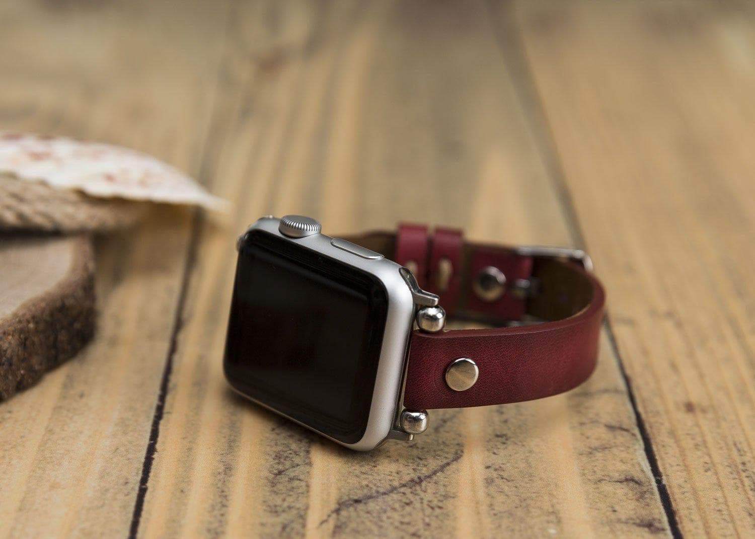 Ferro Apple Watch Leather Band with Silver Trok