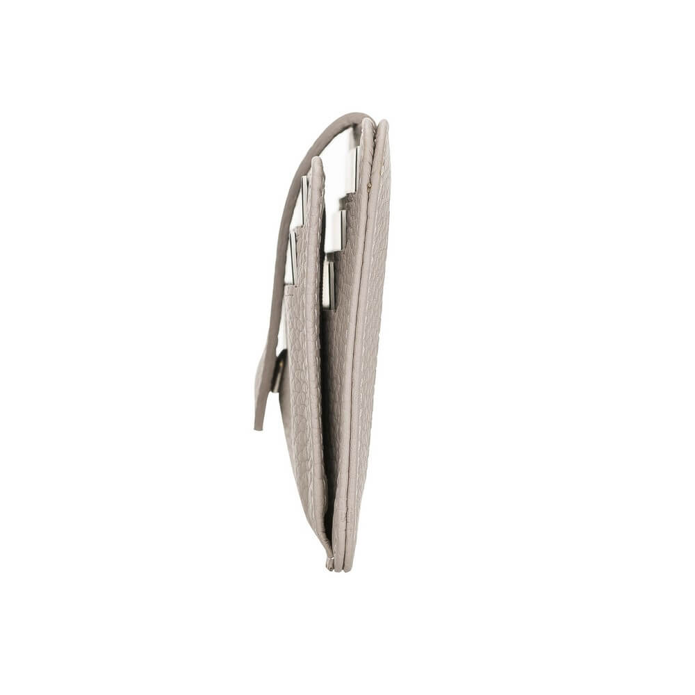 Luxury Cream Leather Bifold Card Holder with Snap Closure - Bomonti - 4