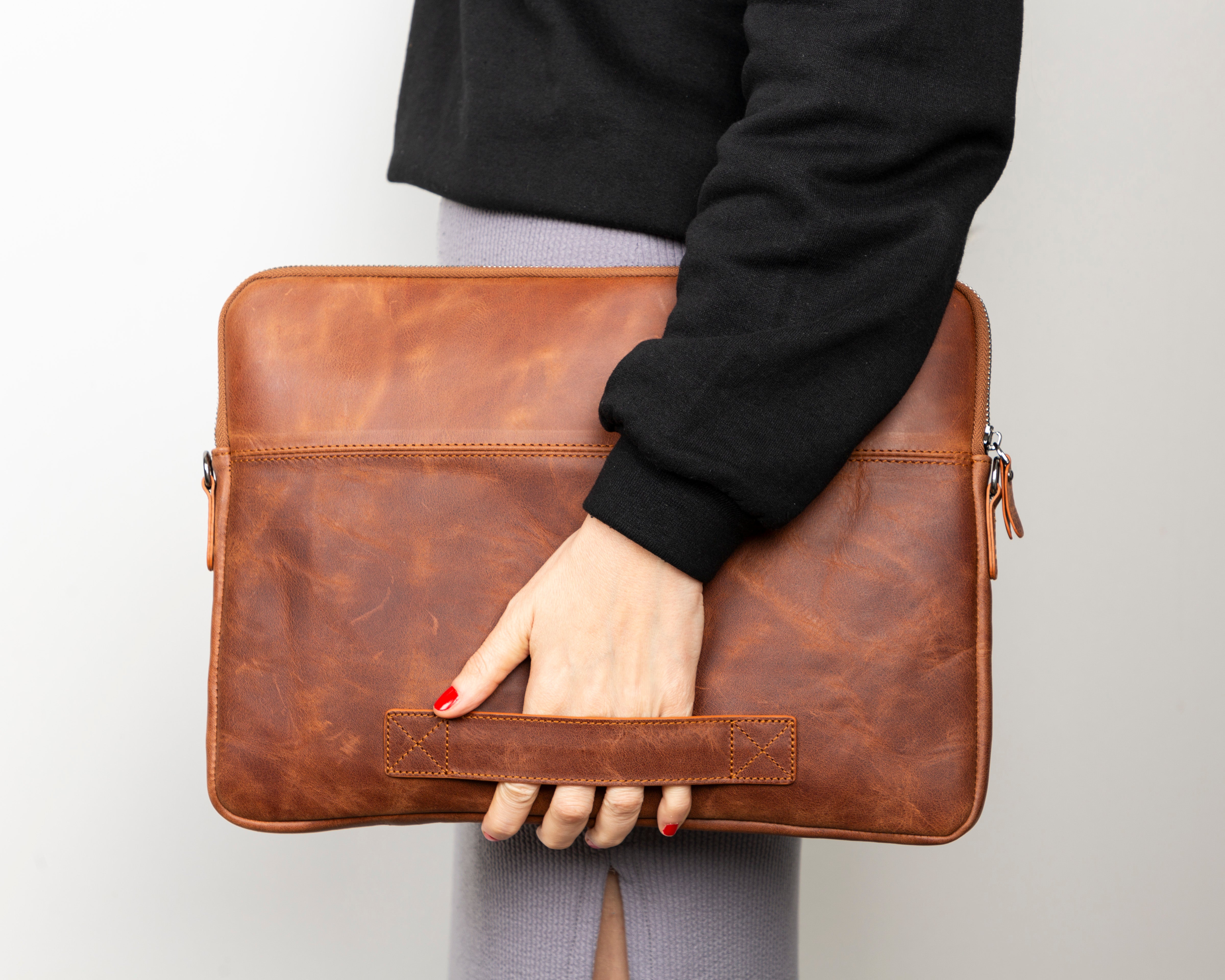 Awe Slim Leather Laptop / Tablet Bag