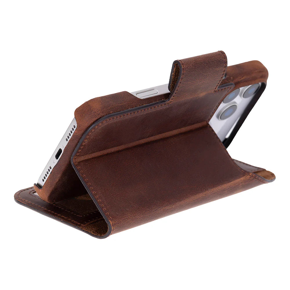 Elite Magic iPhone 17 Pro Leather Detachable Wallet Case